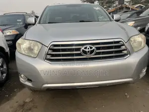 Toyota Highlander Limited 2010 Silver