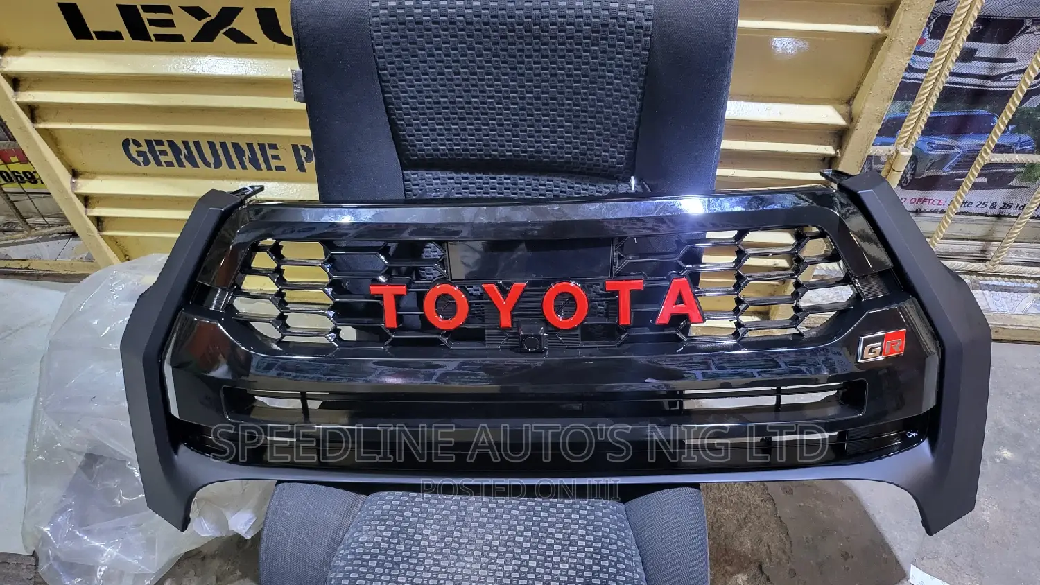 Front Grill Toyota Hilux 2023 GR