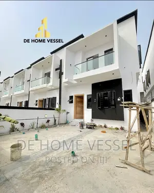 4bdrm Townhouse/Terrace in Lekki for Sale