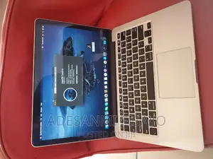 Laptop Apple MacBook Pro 2015 8GB Intel Core I5 SSD 128GB