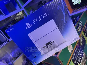 Playstation 4 White