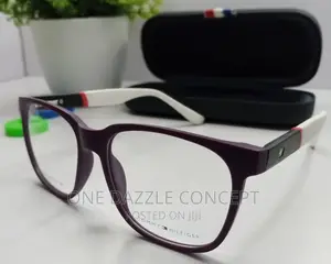 Tommy Hilfiger Eyewear