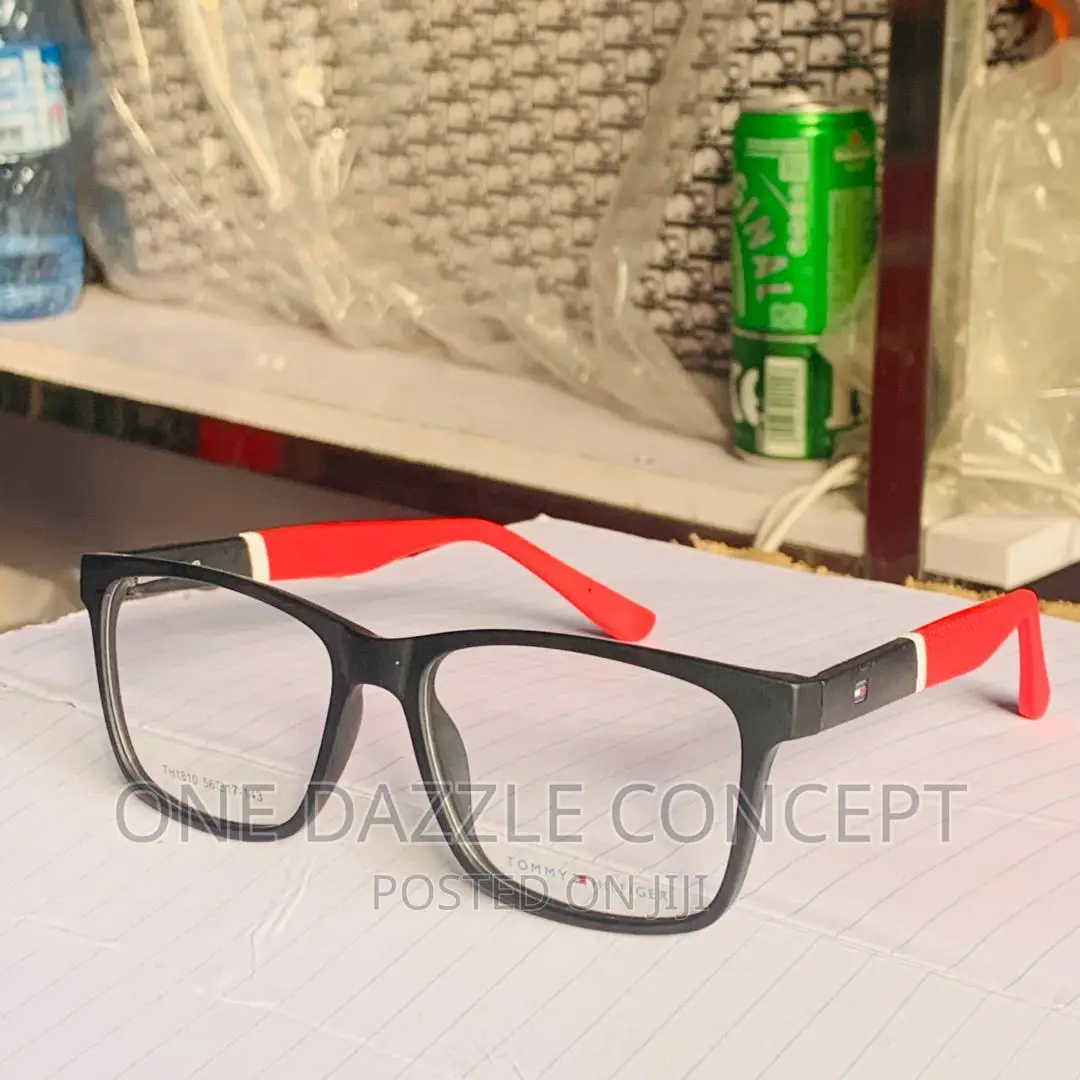 Tommy Hilfiger Eyewear