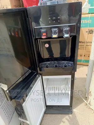 Maxi Water Dispenser With Fridge and 3 Functions.