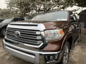 Toyota Tundra 2018 Brown