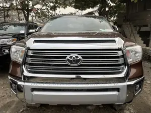 Toyota Tundra 2018 Brown