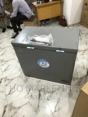 Aeon Chest Freezer 200 Liters -Upright Door
