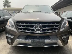 Mercedes-Benz M Class ML350 4MATIC 4dr SUV AWD (3.5L 6cyl 7A) 2015