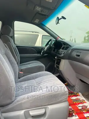 Toyota Sienna LE AWD 2005 White