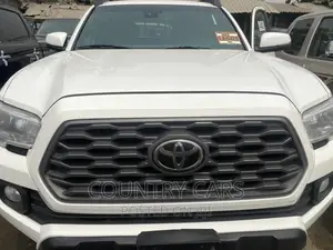 Toyota Tacoma 2020 White