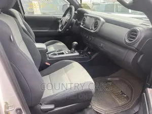 Toyota Tacoma 2020 White