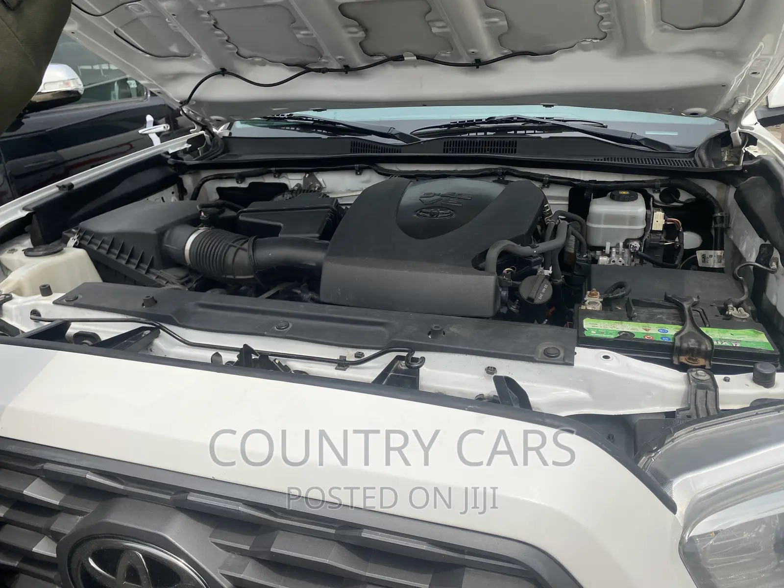 Toyota Tacoma 2020 White