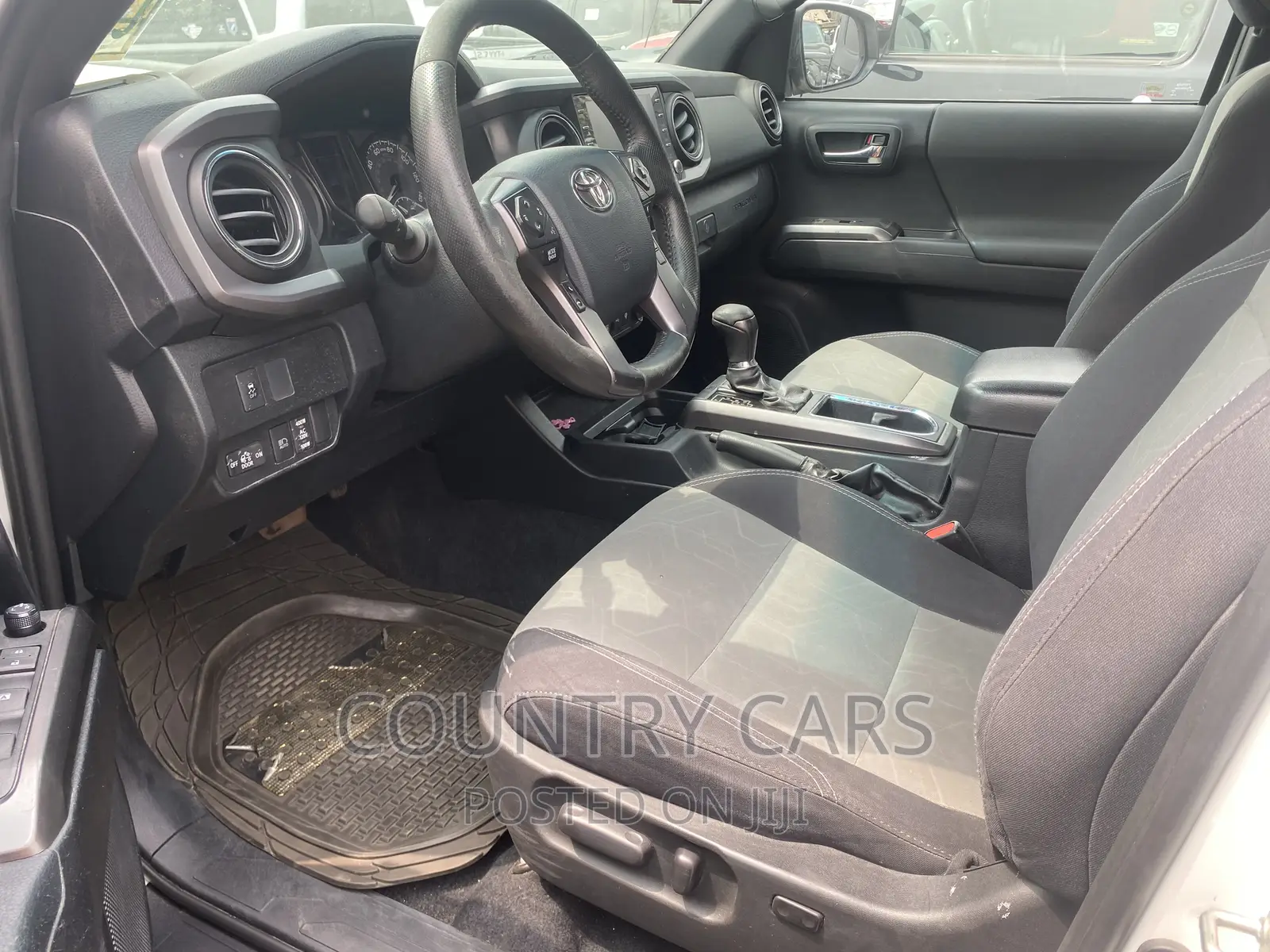 Toyota Tacoma 2020 White