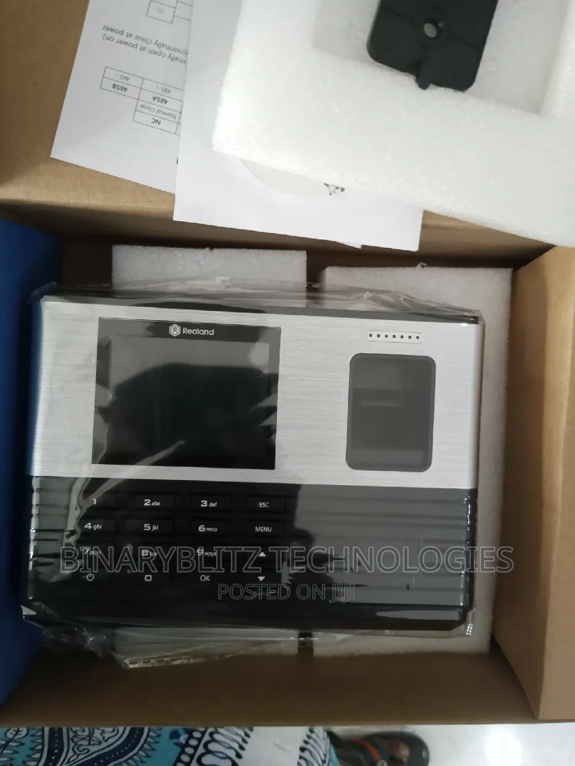 Realand Biometrics Attendance Machine With Battery