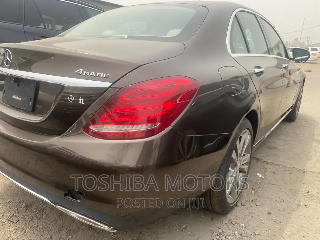 Mercedes-Benz C300 2015 Gray