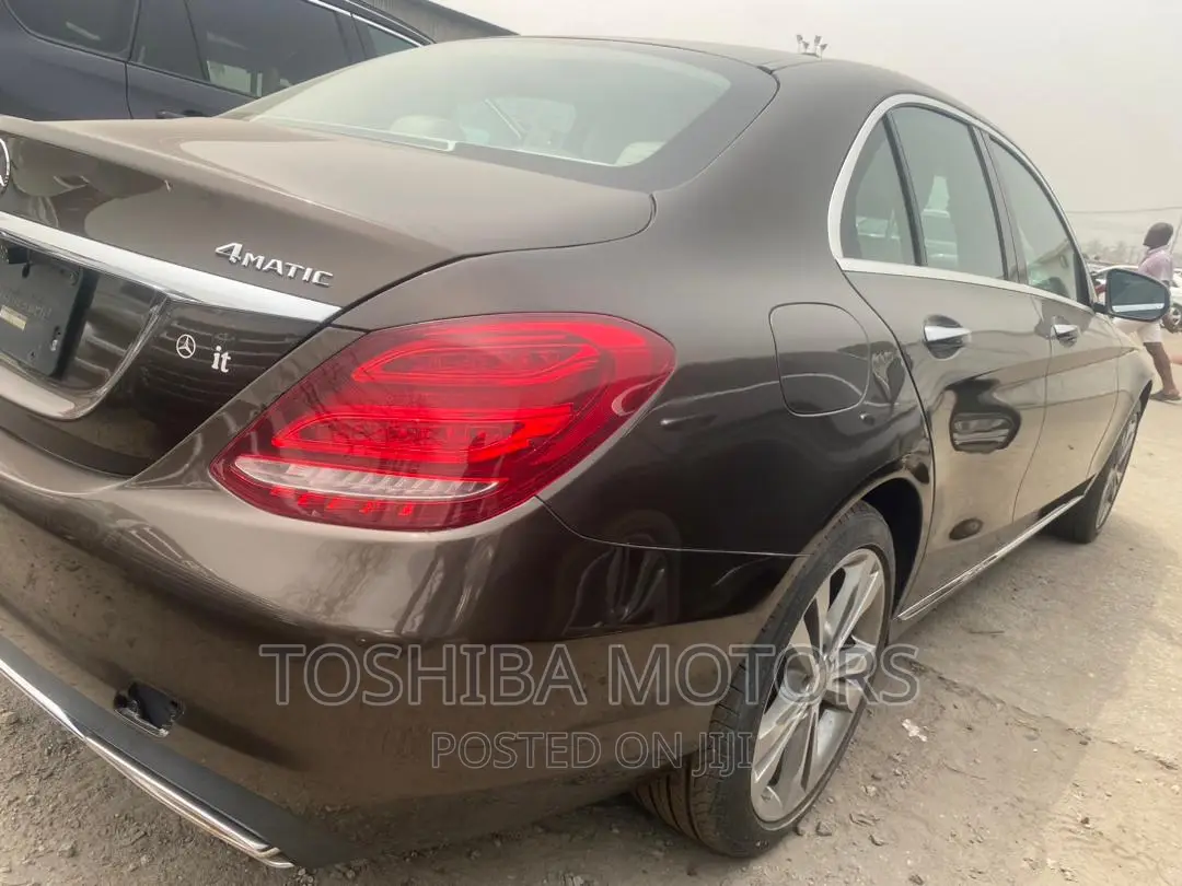 Mercedes-Benz C300 2015 Gray