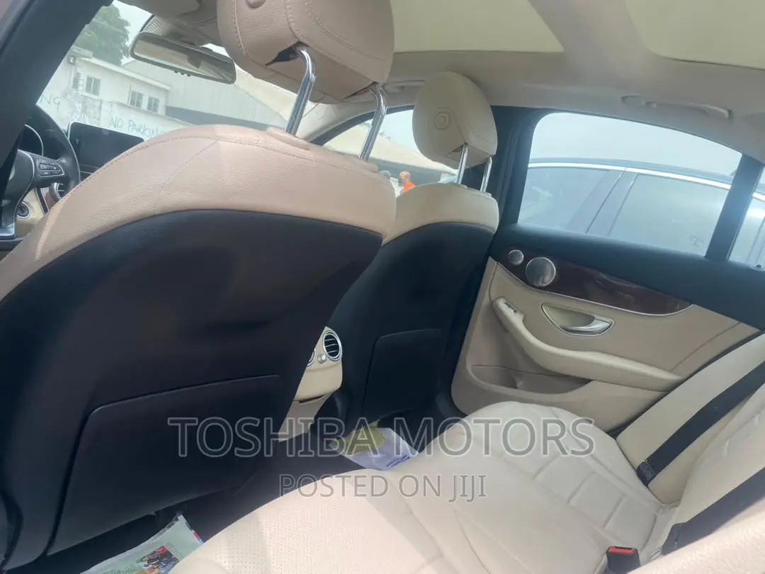 Mercedes-Benz C300 2015 Gray