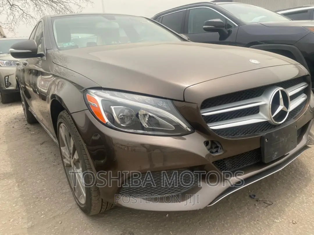 Mercedes-Benz C300 2015 Gray