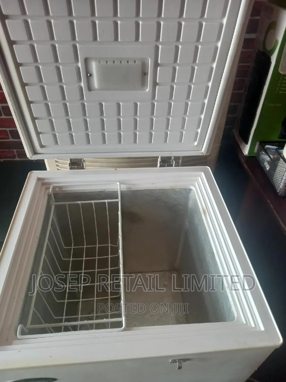 Swizz Diamond 150L Bulk Medium Freezer From Europe