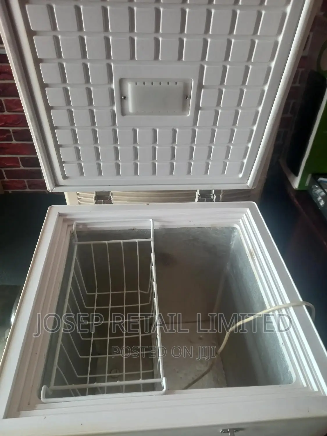 Swizz Diamond 150L Bulk Medium Freezer From Europe