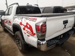 Toyota Tacoma 2020 White