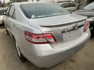 Toyota Camry 2010 Silver