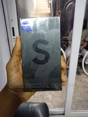 New Samsung Galaxy S22 5G 256 GB Black