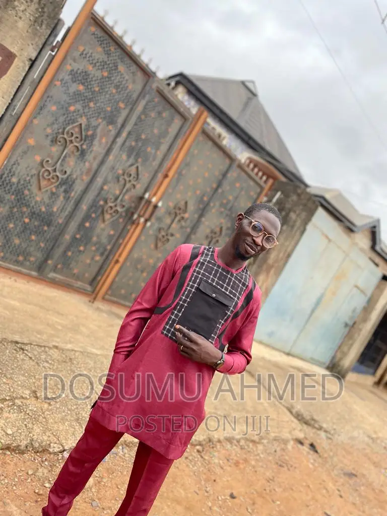 Mr Dosumu Ahmed