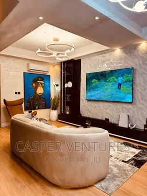 Luxurious 3-Bed Town House