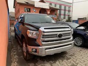 Toyota Tundra 2014 Black