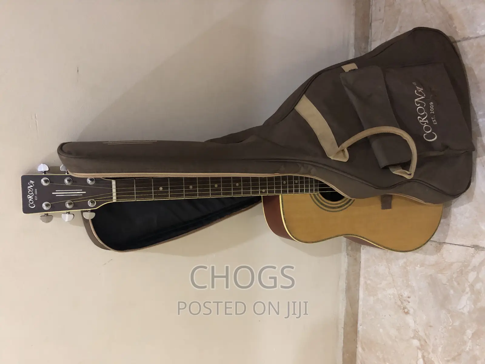 Guitar (Corona SD-70 NS Acoustic Guitar)
