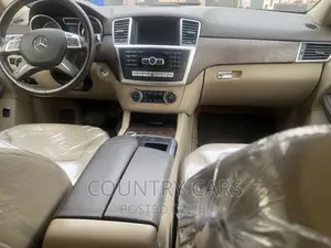 Mercedes-Benz M Class 2015 Brown