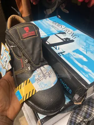 ARMSTRONG Safety Boot
