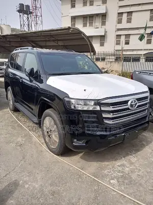 New Toyota Land Cruiser 2023 Black
