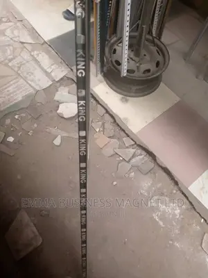 High-Quality Genesis Rail for Staircase and Wall Tiles
