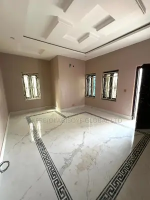 4bdrm Duplex in Close To Paradise, Life Camp for rent