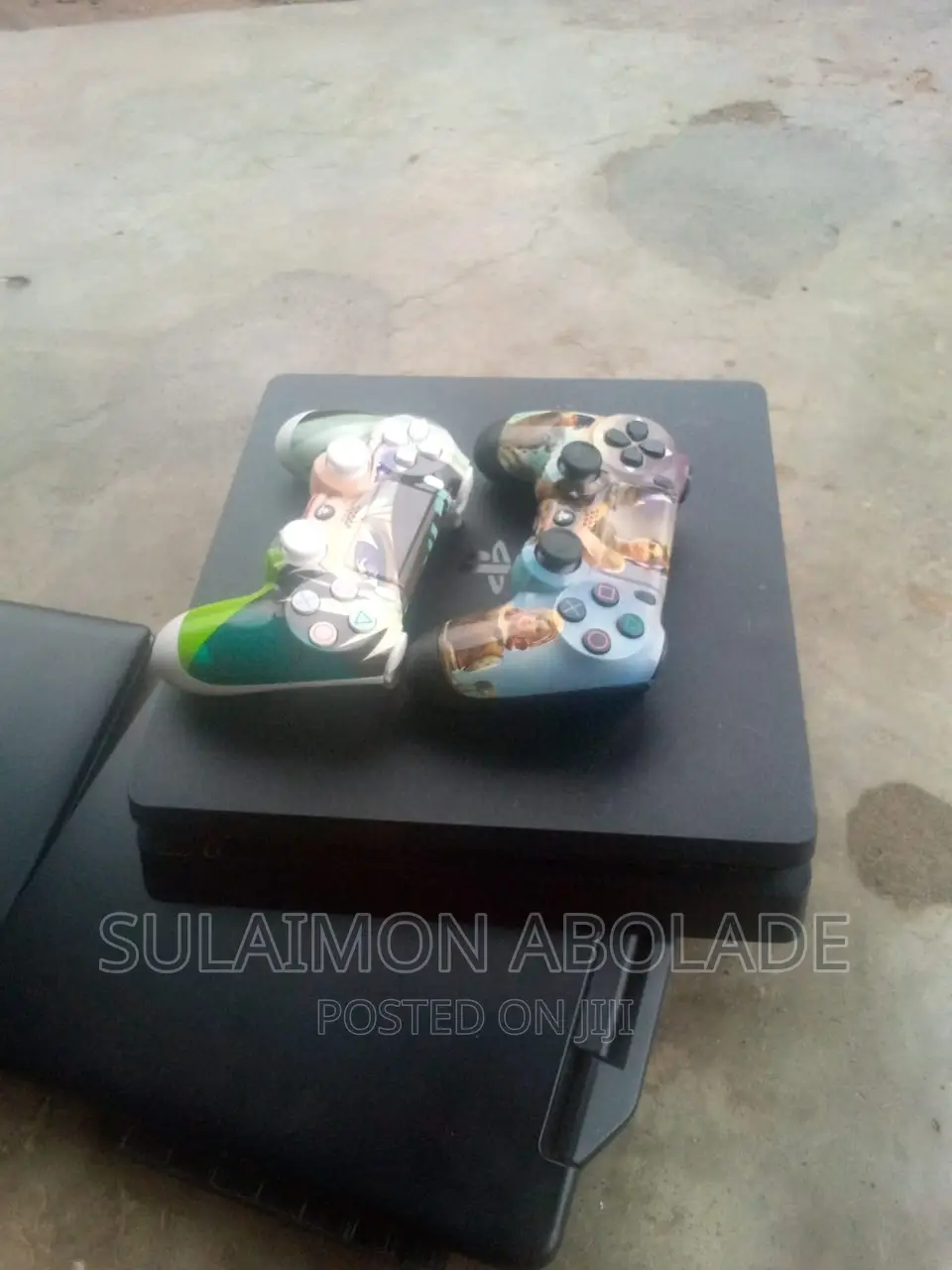 PS4 SLIM With Two Pads and All Accessories
