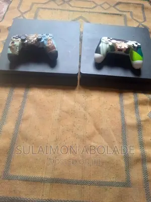 PS4 SLIM With Two Pads and All Accessories