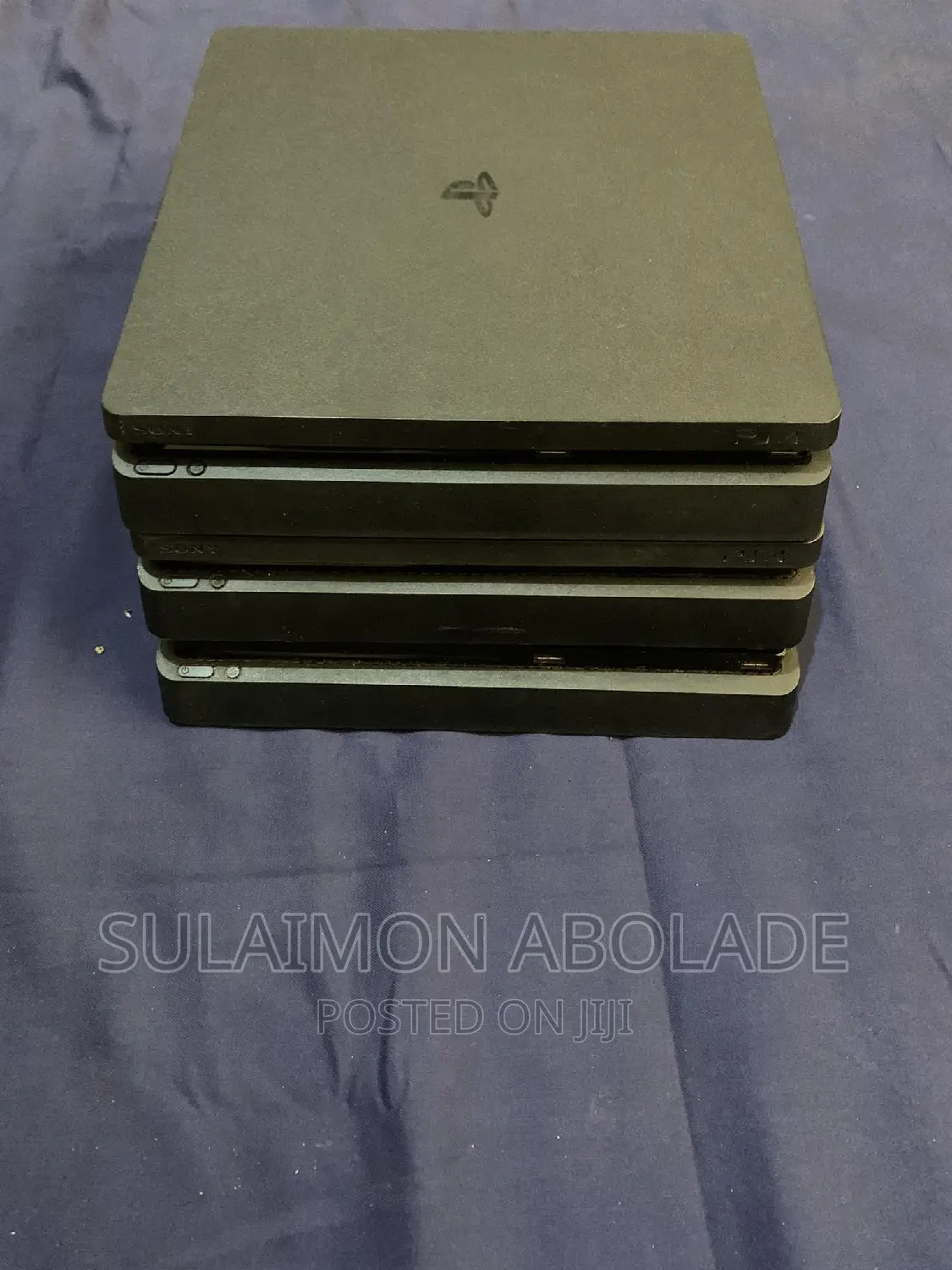 PS4 SLIM With Two Pads and All Accessories
