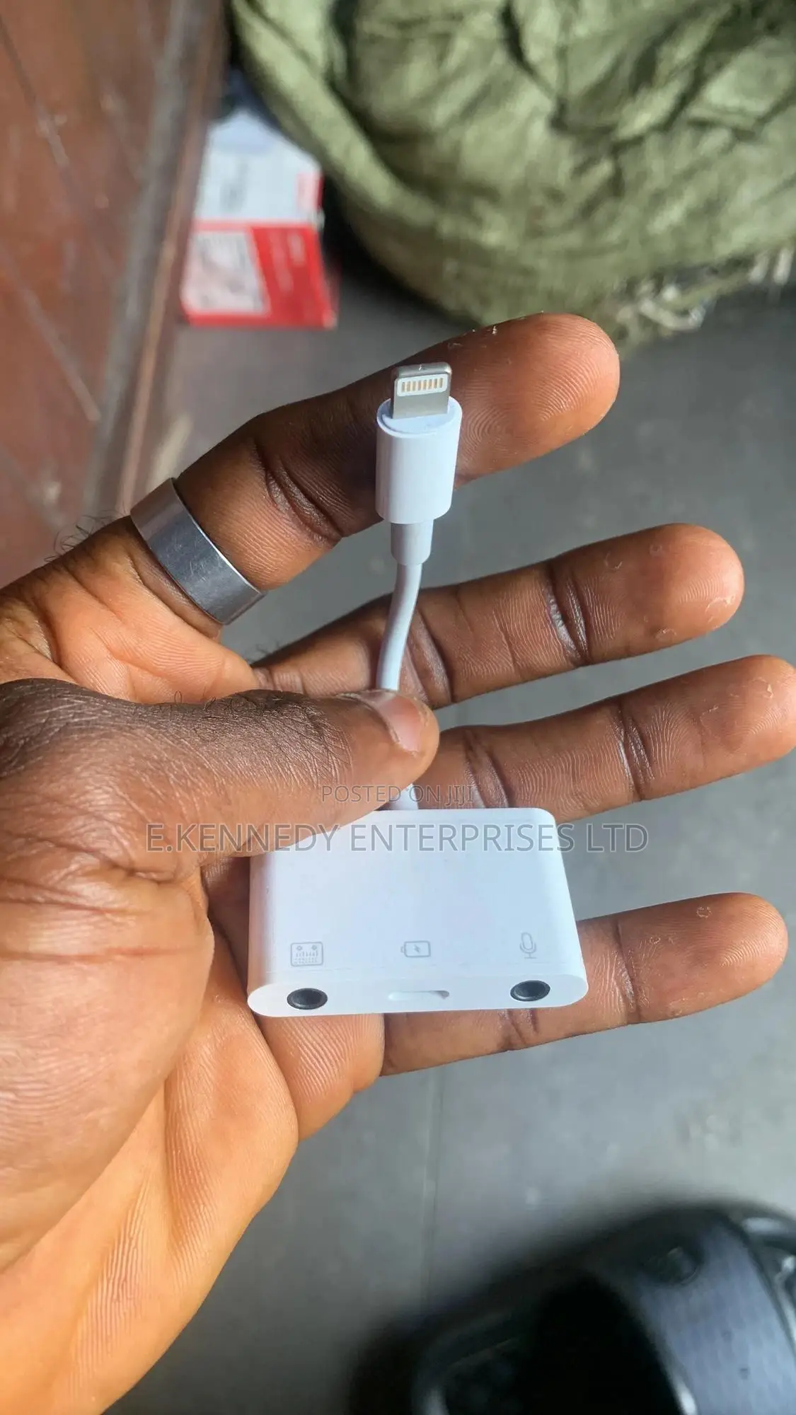 3in1 iPhone Microphone Adapter For Live-streaming