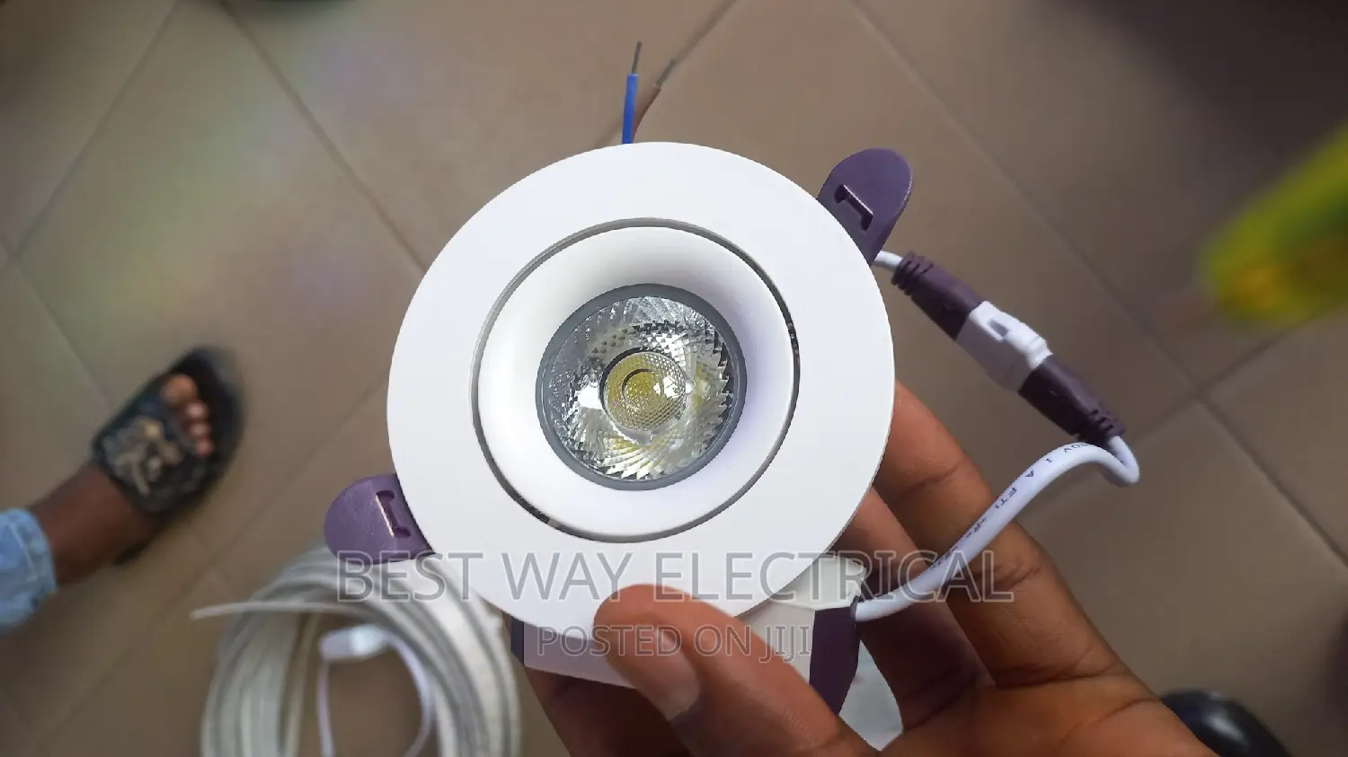 Pop Celling Spot Light