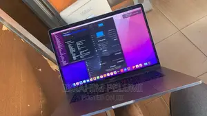 Laptop Apple MacBook Pro 2017 16GB Intel Core I7 SSD 256GB