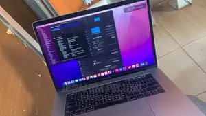 Laptop Apple MacBook Pro 2017 16GB Intel Core I7 SSD 256GB