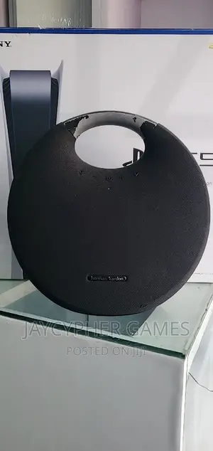 Studio 6 Harman Kardon