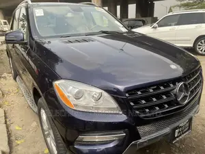 Mercedes-Benz M Class ML 350 4Matic 2013 Blue