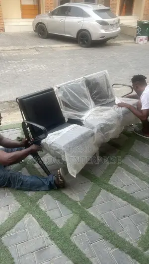 Executive 3-1 Airport Chair