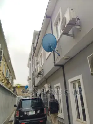 3bdrm Block of Flats in Aguda for rent