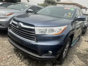 Toyota Highlander 2015 Blue