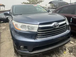 Toyota Highlander 2015 Blue