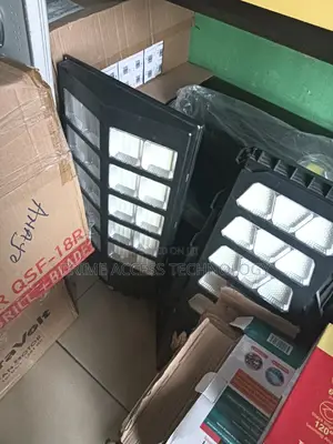 High Efficiency Solar Street Lights**